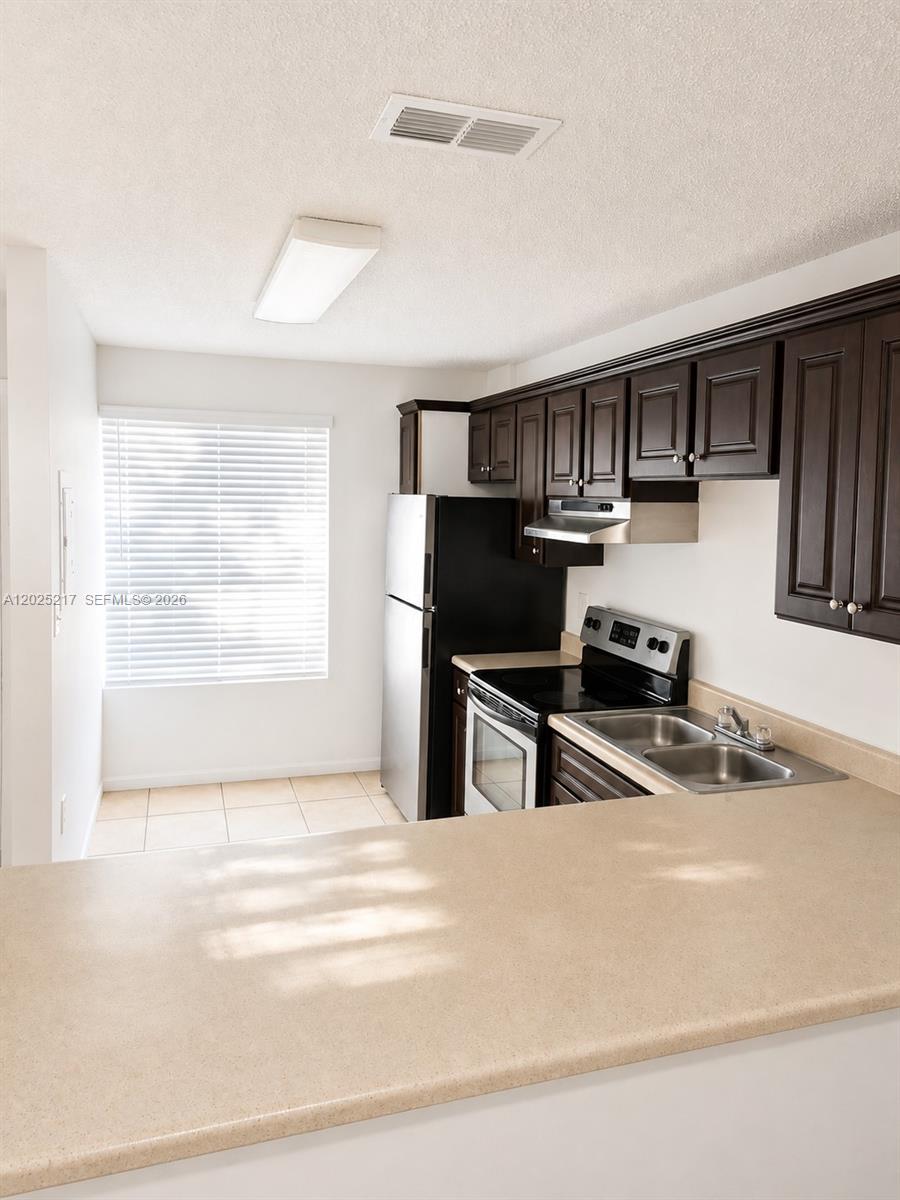 2240 SW 81st Ave #2240 main architectural view