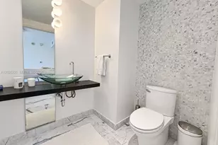 200 Biscayne Blvd Way, Miami, FL 33131 - Photo 17