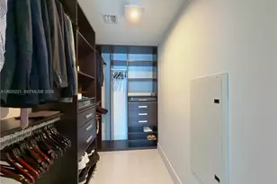 200 Biscayne Blvd Way, Miami, FL 33131 - Photo 11