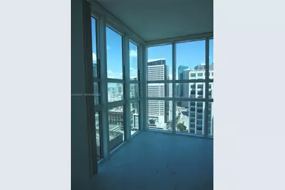951 Brickell Av #3401, Miami, FL 33131 - Photo 5