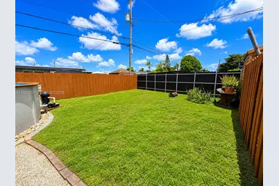 11425 SW 43rd Ter, Miami, FL 33165 - Photo 23