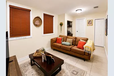 11425 SW 43rd Ter, Miami, FL 33165 - Photo 7