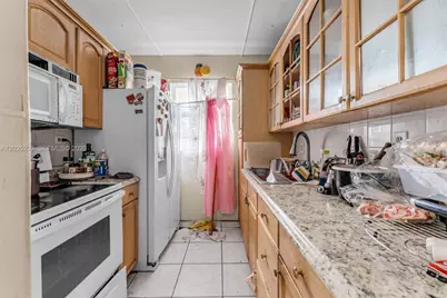 445 NW 8th St, Homestead, FL 33030 - Photo 5