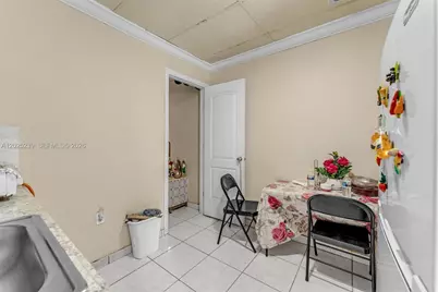 445 NW 8th St, Homestead, FL 33030 - Photo 7