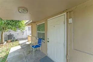 445 NW 8th St, Homestead, FL 33030 - Photo 23