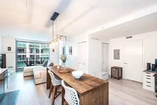31 SE 6th St, Miami, FL 33131 - Photo 1