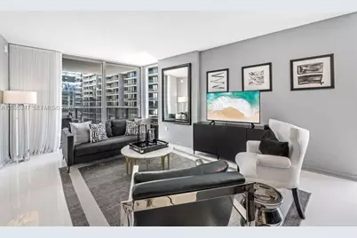 31 SE 6th St #2101, Miami, FL 33131 - Photo 1