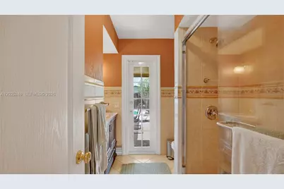 10651 NW 19th Pl, Pembroke Pines, FL 33026 - Photo 21