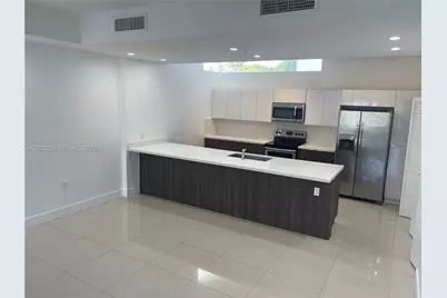 1813 Madison St #3, Hollywood, FL 33020 - Photo 9