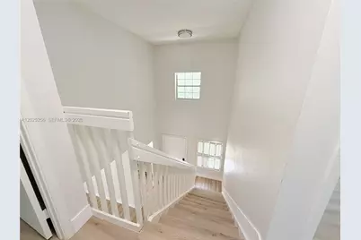 9832 NW 9th Ct, Plantation, FL 33324 - Photo 17