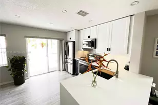 9832 NW 9th Ct, Plantation, FL 33324 - Photo 5