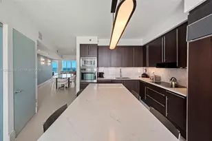 1000 S Pointe Dr, Miami Beach, FL 33139 - Photo 11