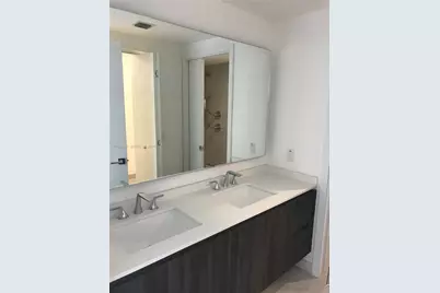 488 NE 18th St #3002, Miami, FL 33132 - Photo 15