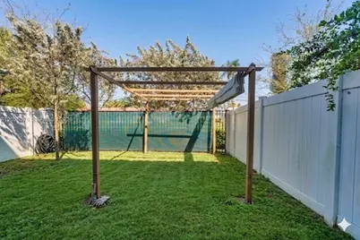 20433 NW 4th Ct, Miami Gardens, FL 33169 - Photo 11