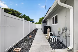 410 SW 55th Ave, Plantation, FL 33317 - Photo 33