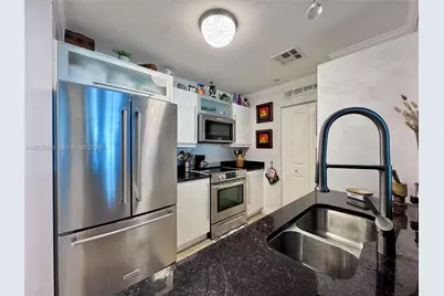 7355 SW 89th St #423N, Miami, FL 33156 - Photo 1