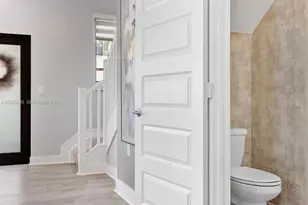 8398 NW 51st Terrace, Doral, FL 33166 - Photo 33