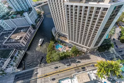 200 Biscayne Boulevard Way #3102, Miami, FL 33131 - Photo 19