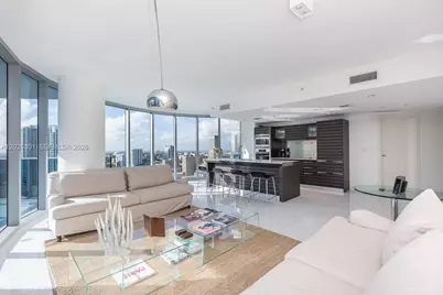 200 Biscayne Boulevard Way #3102, Miami, FL 33131 - Photo 3