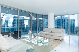 200 Biscayne Blvd Way, Miami, FL 33131 - Photo 3