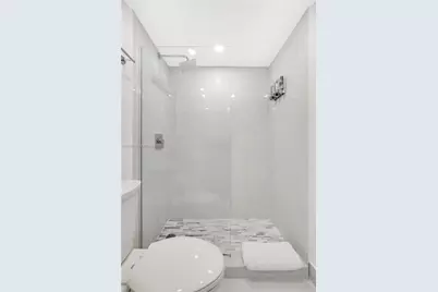 5445 Collins Ave #1203, Miami Beach, FL 33140 - Photo 9