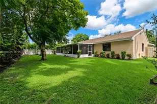 14630 Madison Pl, Davie, FL 33325 - Photo 29