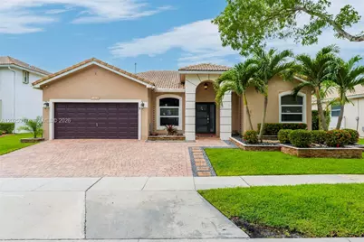 13404 NW 13th St, Pembroke Pines, FL 33028 - Photo 1