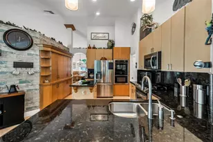 13404 NW 13th St, Pembroke Pines, FL 33028 - Photo 15
