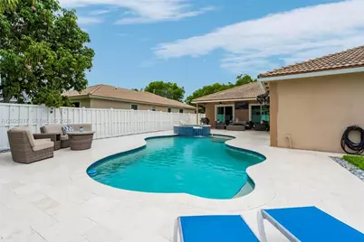 13404 NW 13th St, Pembroke Pines, FL 33028 - Photo 3