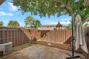 10719 NW 10th St, Pembroke Pines, FL 33026 - Photo 7