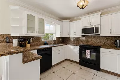 1380 Miami Springs Ave, Miami Springs, FL 33166 - Photo 9
