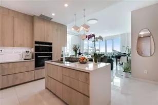 950 Brickell Bay Dr, Miami, FL 33131 - Photo 9