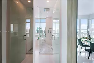 950 Brickell Bay Dr, Miami, FL 33131 - Photo 21