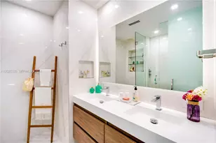 950 Brickell Bay Dr, Miami, FL 33131 - Photo 29