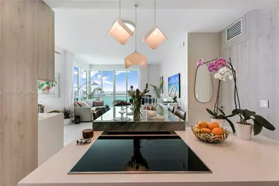 950 Brickell Bay Dr #5210, Miami, FL 33131 - Photo 7