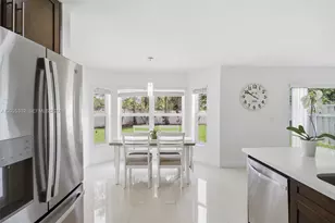 2 Gables Blvd, Weston, FL 33326 - Photo 13