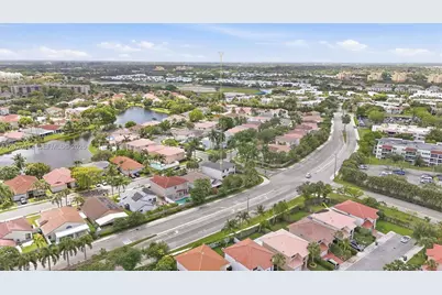 2 Gables Blvd, Weston, FL 33326 - Photo 35