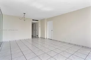 3101 N Country Club Dr, Aventura, FL 33180 - Photo 7