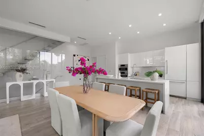 1525 Bay Rd, Miami Beach, FL 33139 - Photo 7