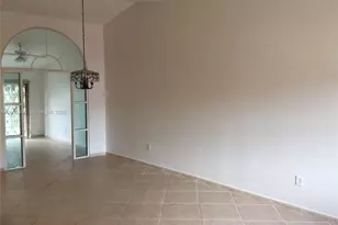 15570 SW 76th Ln, Miami, FL 33193 - Photo 9