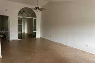 15570 SW 76th Ln, Miami, FL 33193 - Photo 5