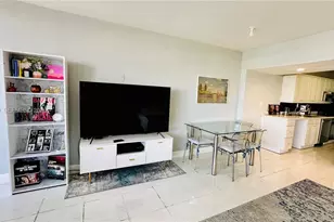 100 Lincoln Rd, Miami Beach, FL 33139 - Photo 13