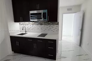 954 NW 8th St, Florida City, FL 33034 - Photo 3