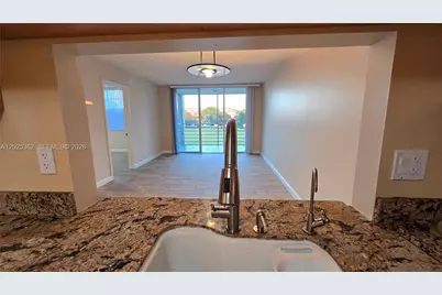 9230 Lagoon Pl #310, Davie, FL 33324 - Photo 9