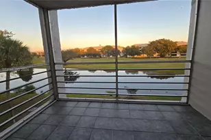 9230 Lagoon Pl, Davie, FL 33324 - Photo 13