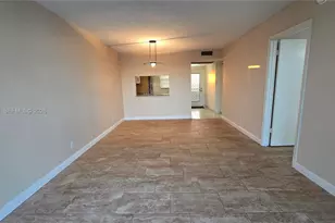 9230 Lagoon Pl, Davie, FL 33324 - Photo 11