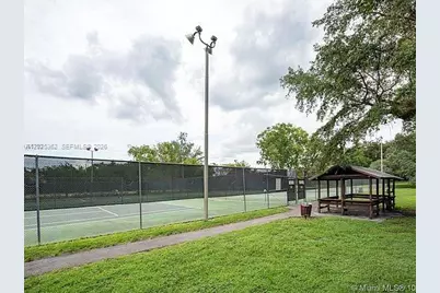 9230 Lagoon Pl #310, Davie, FL 33324 - Photo 31