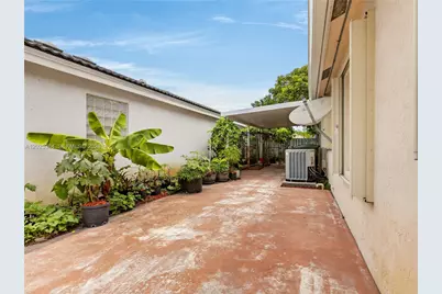 16543 NW 5th Ct, Pembroke Pines, FL 33028 - Photo 53