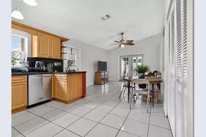 16543 NW 5th Ct, Pembroke Pines, FL 33028 - Photo 11