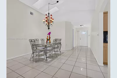 16543 NW 5th Ct, Pembroke Pines, FL 33028 - Photo 7